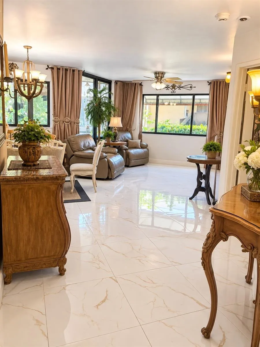 En Venta 15555 N Miami Lakeway N 106, Miami Lakes, FL 33014, Miami Lakes, FL 33014