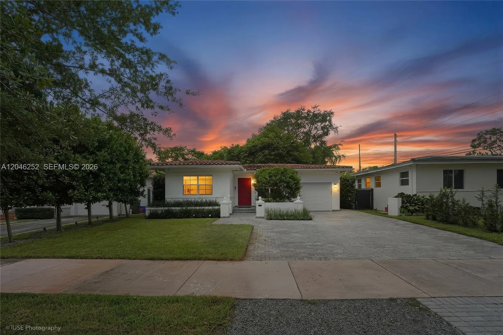 Foto de propiedad en 1556 Catalonia Avenue, Coral Gables, FL 33134 Coral Gables con MLS# 