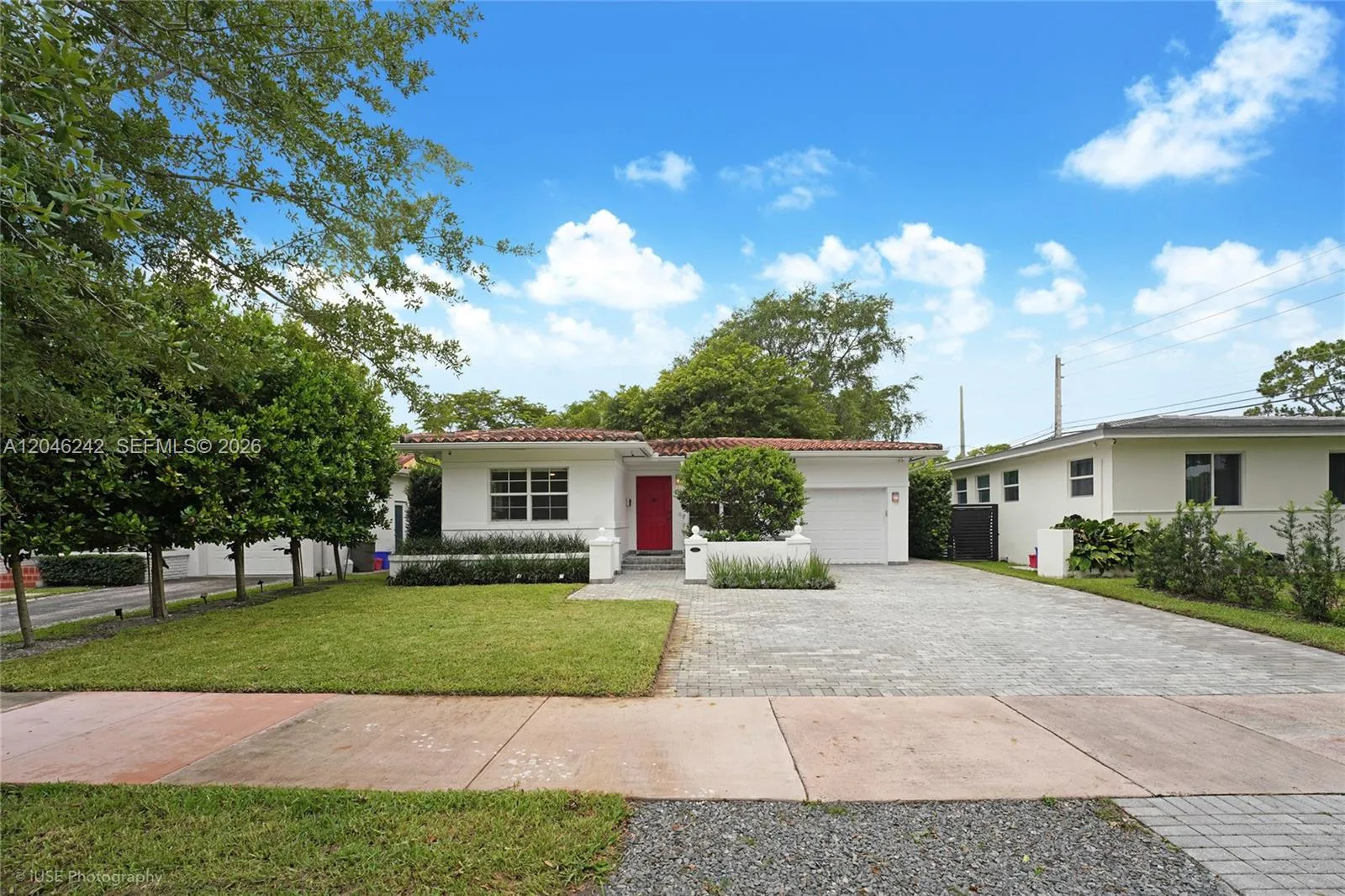 Foto de propiedad en 1556 Catalonia Avenue, Coral Gables, FL 33134 Coral Gables con MLS# 