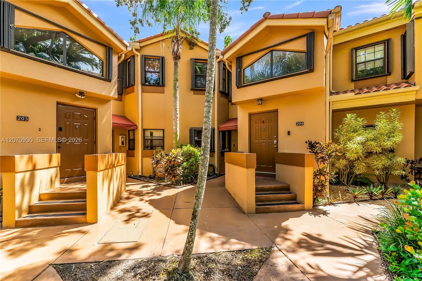 Foto de propiedad en 15563 N Miami Lakeway N 204, Miami Lakes, FL 33014 Miami Lakes con MLS# 