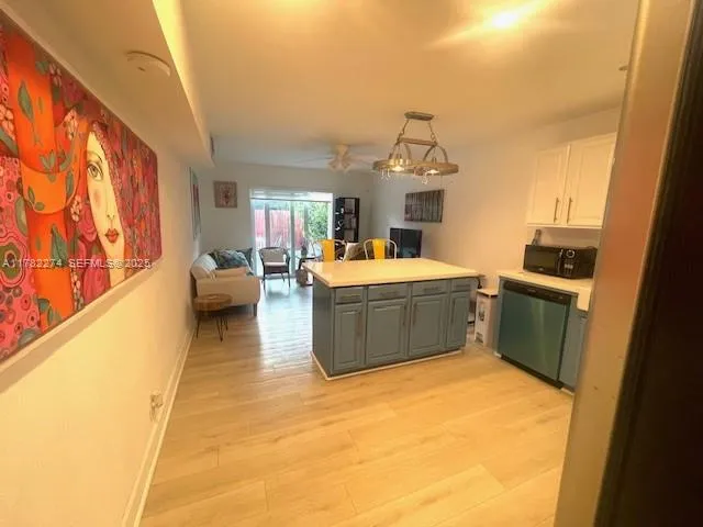 En Renta 1560 NE 145th Street 2, Miami, FL 33161, Miami, FL 33161