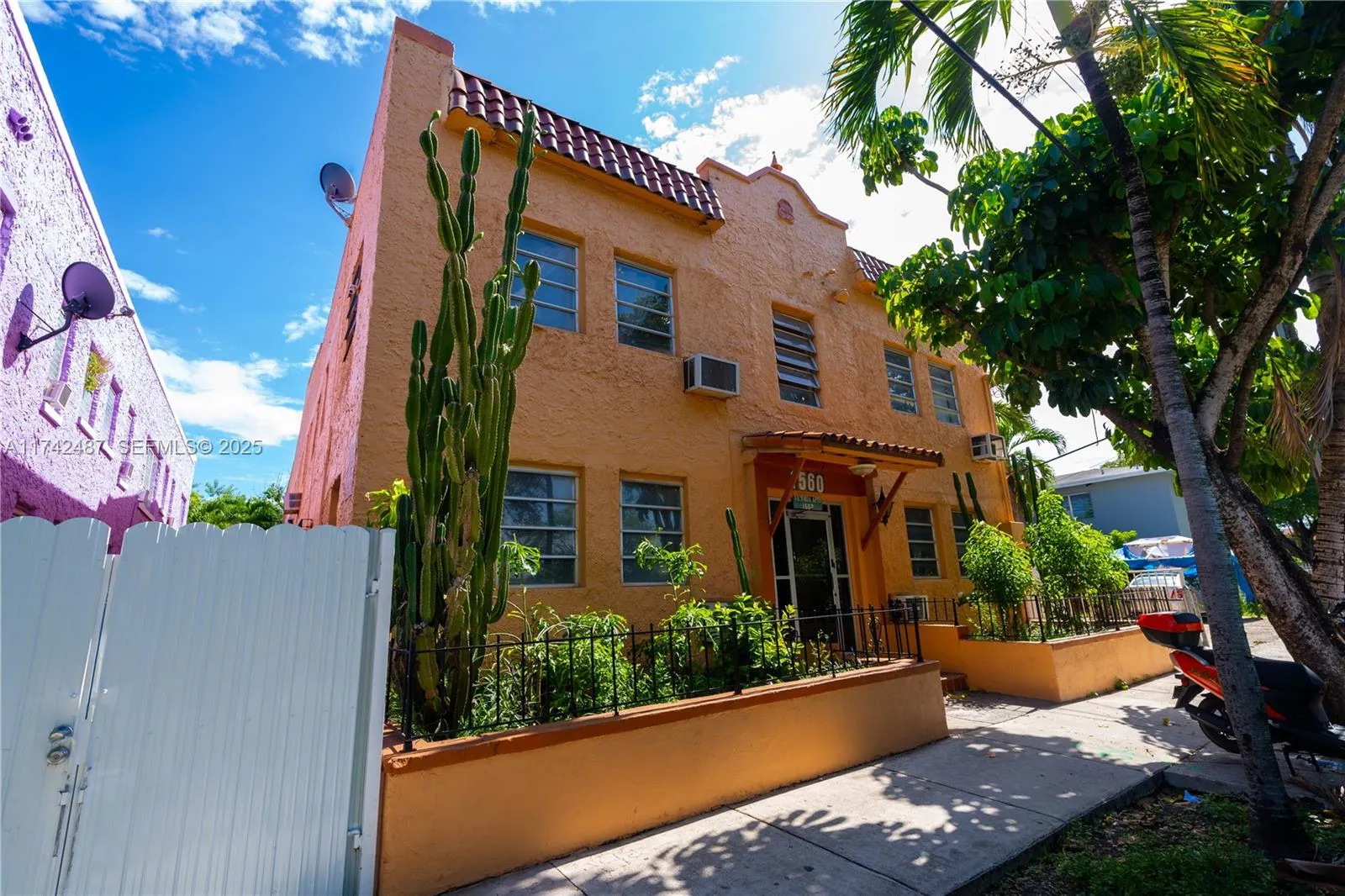 En Venta 1560 SW 5th Street, Miami, FL 33135, Miami, FL 33135