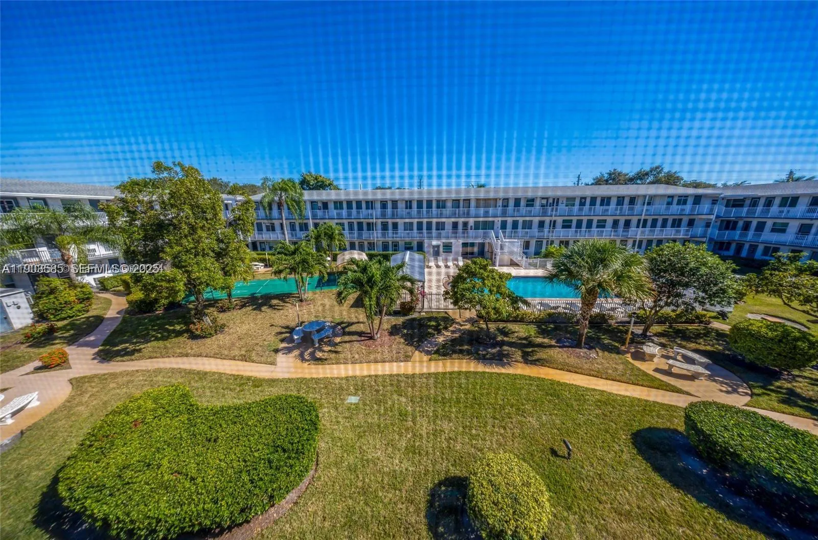 En Venta 15610 NE 6th Avenue 33D, Miami, FL 33162, Miami, FL 33162