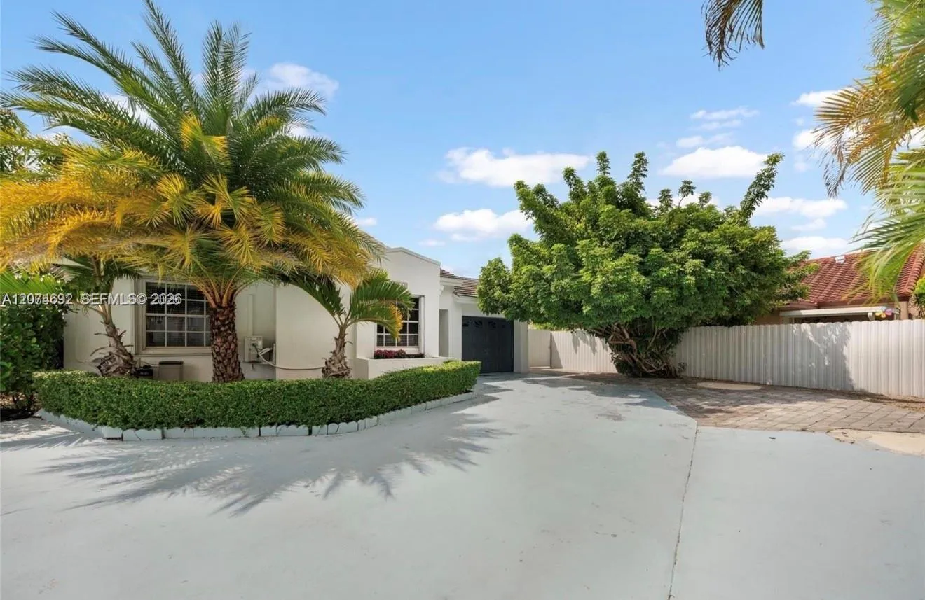En Renta 15642 SW 59th Street 0, Miami, FL 33193, Miami, FL 33193