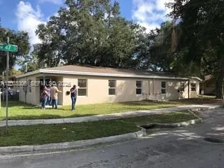 En Renta 1565 NW 47th Street 1, Miami, FL 33142, Miami, FL 33142