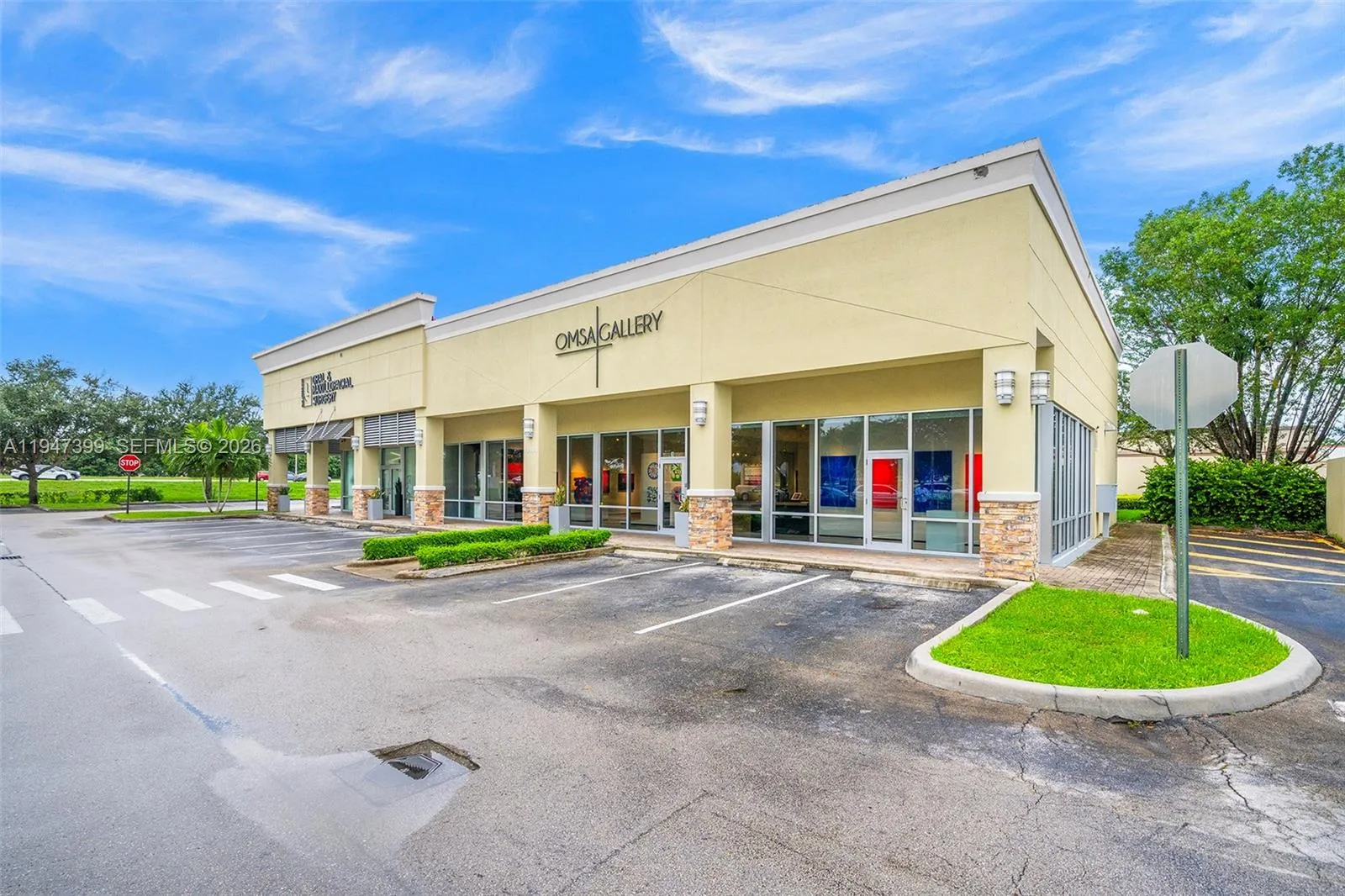 Foto de propiedad en 15661 Sheridan Street, Davie, FL 33331 Davie con MLS# 