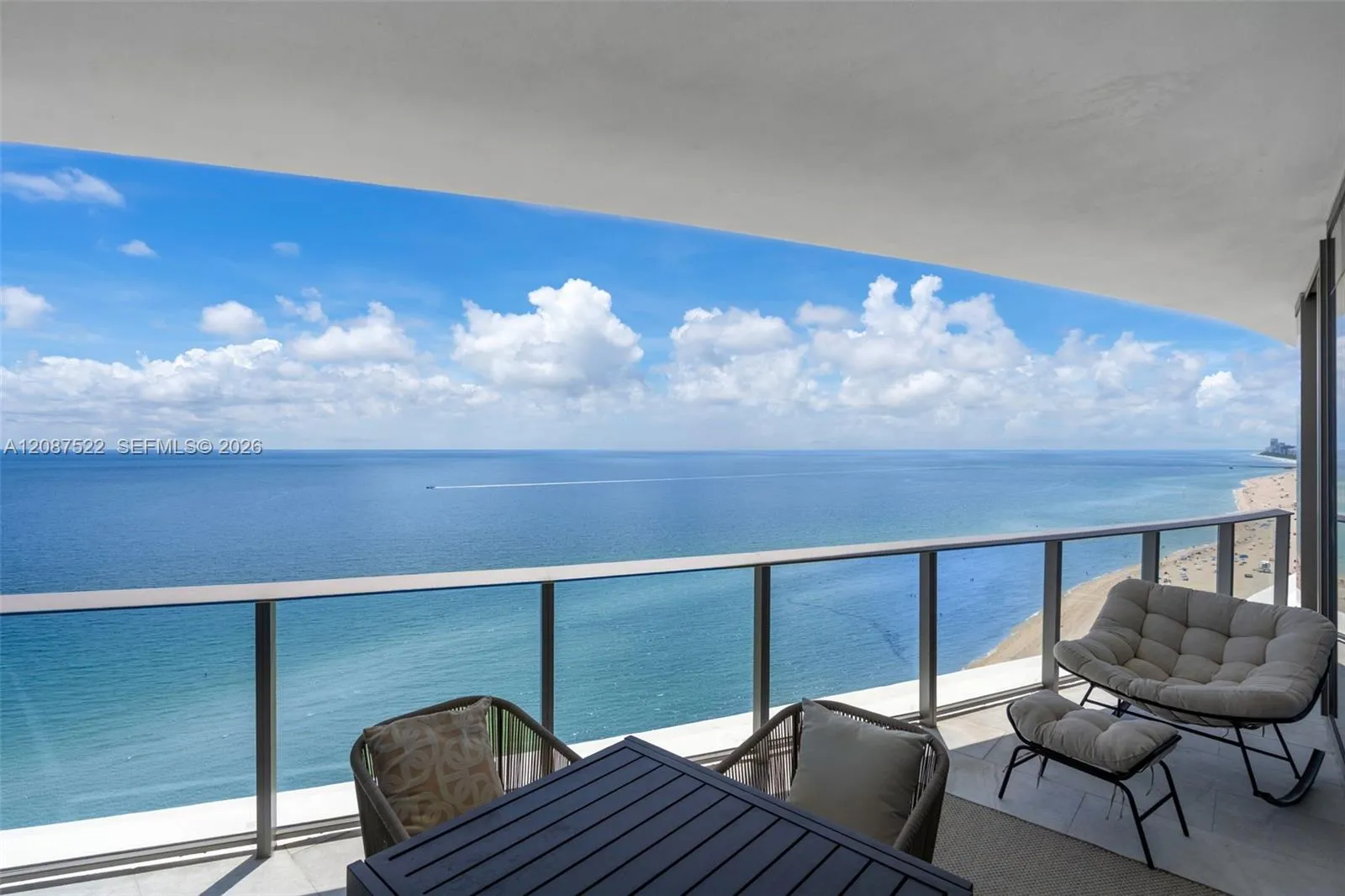 En Renta 15701 Collins Avenue 1703, Sunny Isles Beach, FL 33160, Sunny Isles Beach, FL 33160