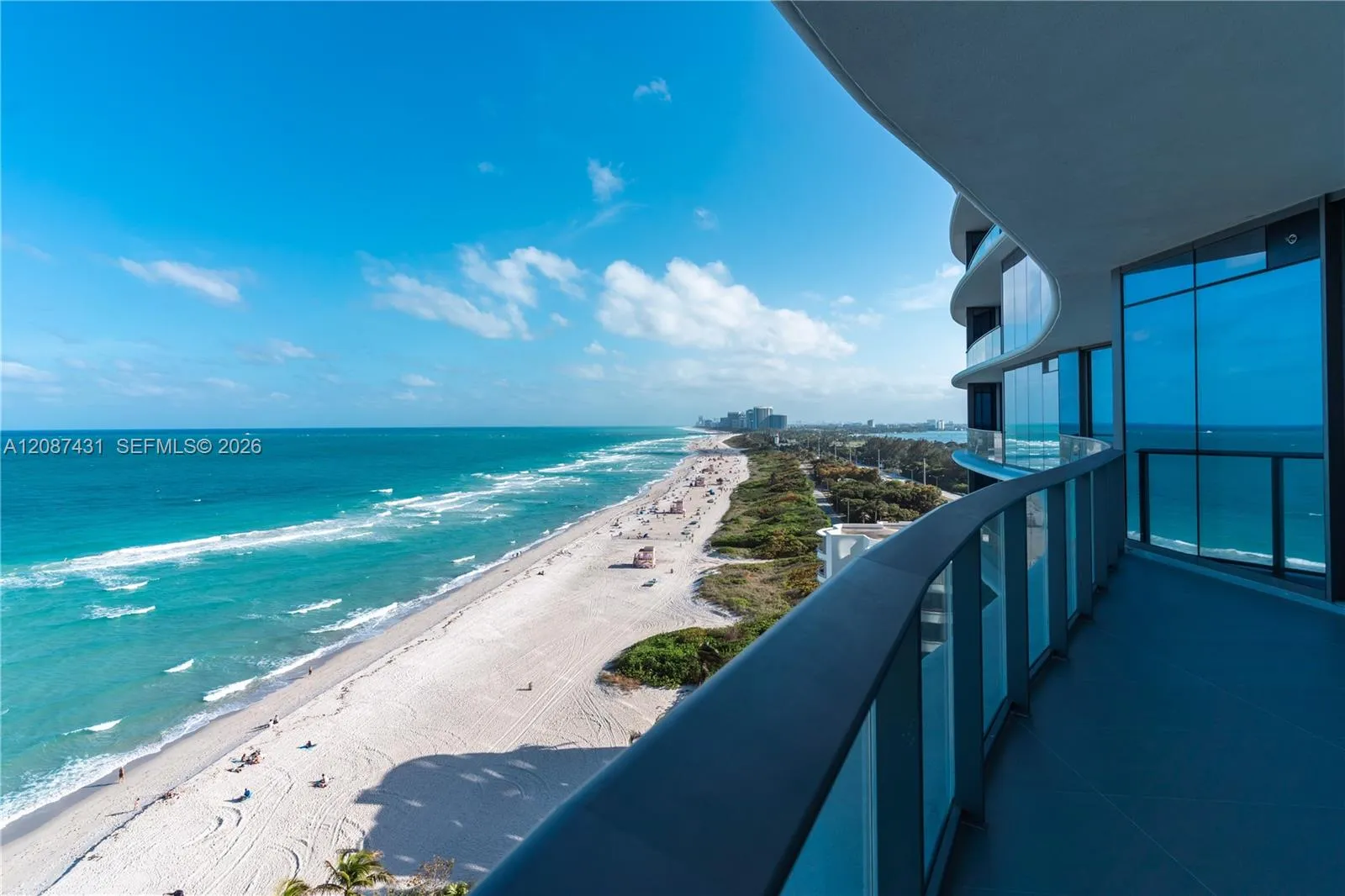 En Renta 15701 Collins Avenue 702, Sunny Isles Beach, FL 33160, Sunny Isles Beach, FL 33160