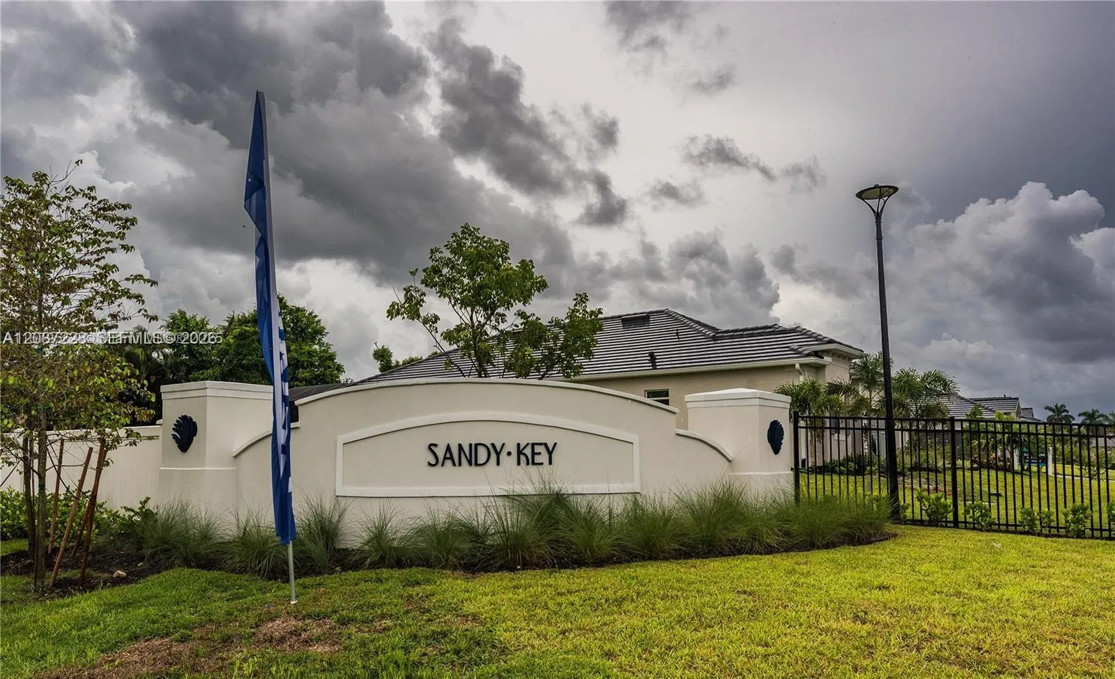 Foto de propiedad en 15701 Raveneli Court, Fort Myers, FL 33908 Fort Myers con MLS# 