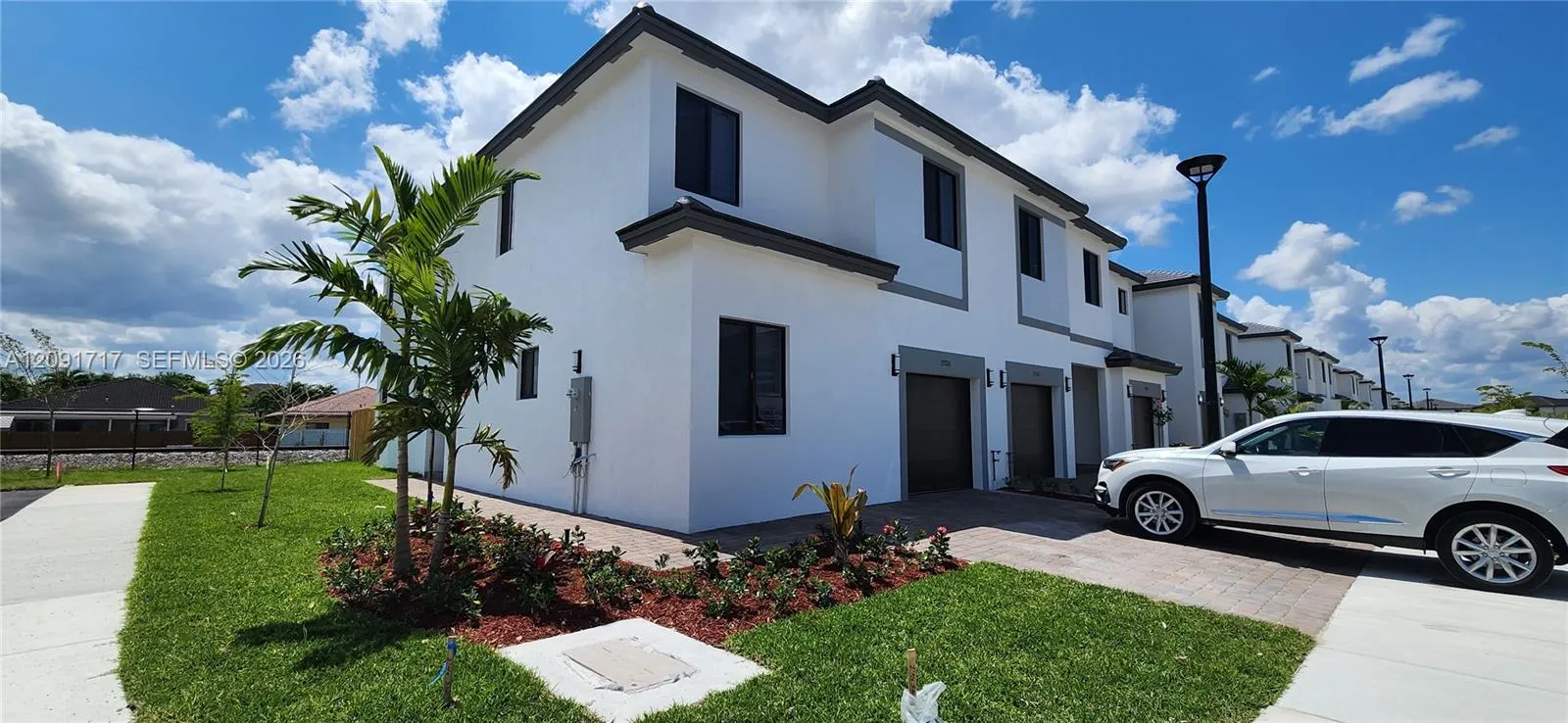En Venta 15720 SW 136th Way, Miami, FL 33196, Miami, FL 33196