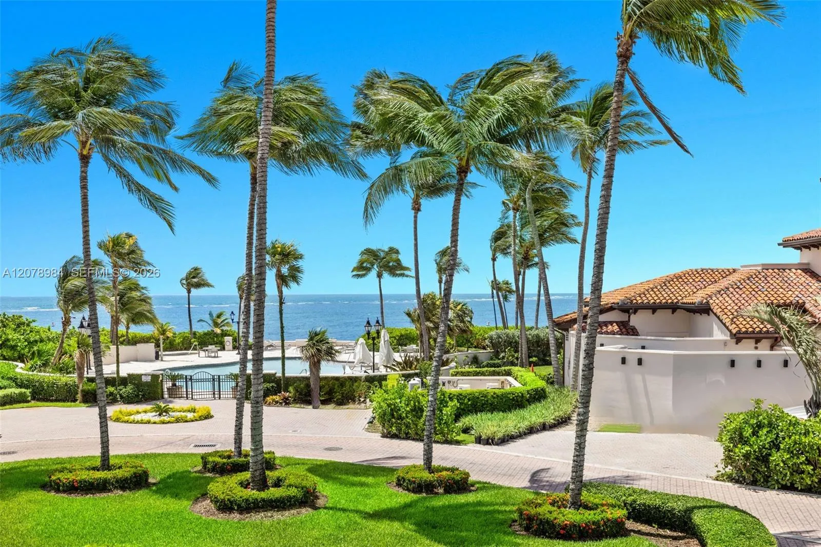 Foto de propiedad en 15723 Fisher Island Drive 15723, Miami Beach, FL 33109 Miami Beach con MLS# 