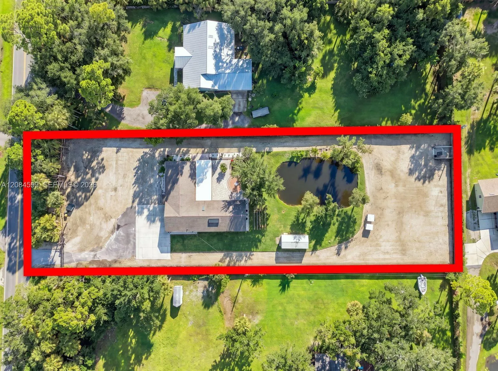 Foto de propiedad en 1575 Harlock Road, Melbourne, FL 32934 Melbourne con MLS# 