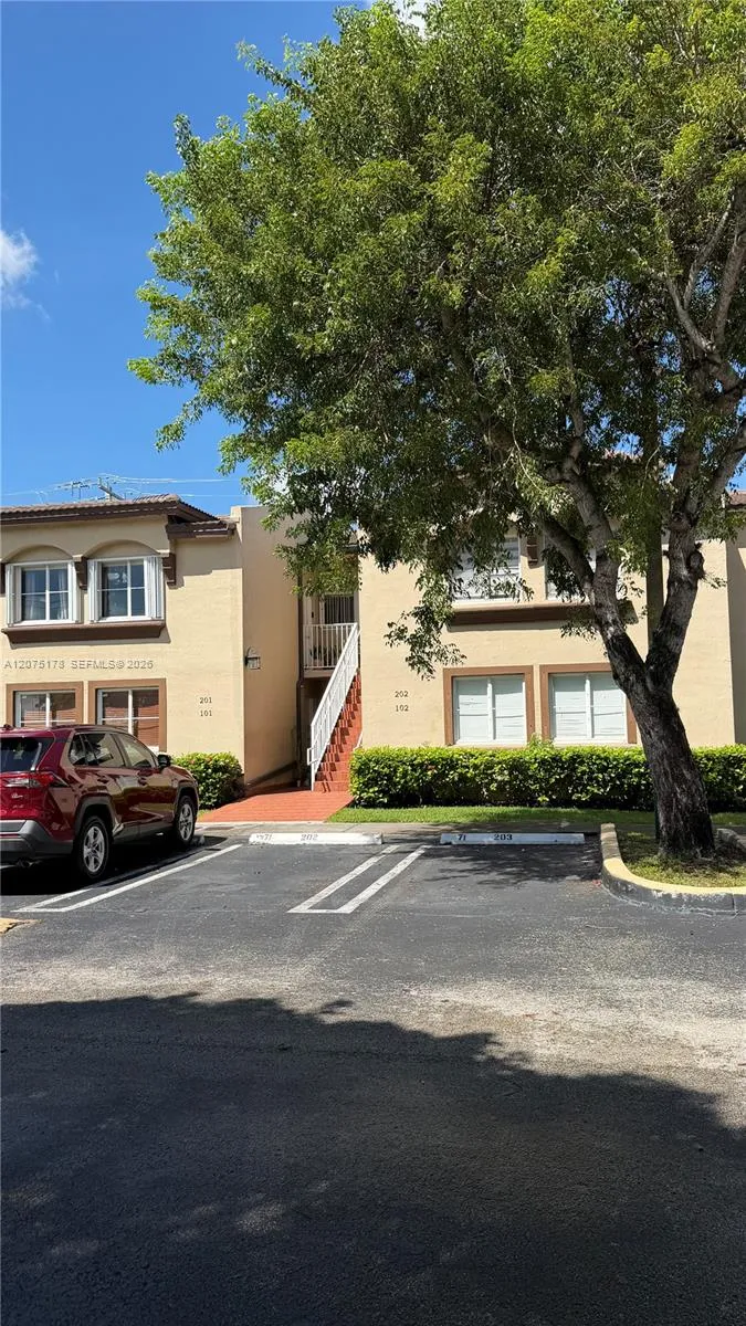 En Venta 15771 SW 137th Avenue 201, Miami, FL 33177, Miami, FL 33177