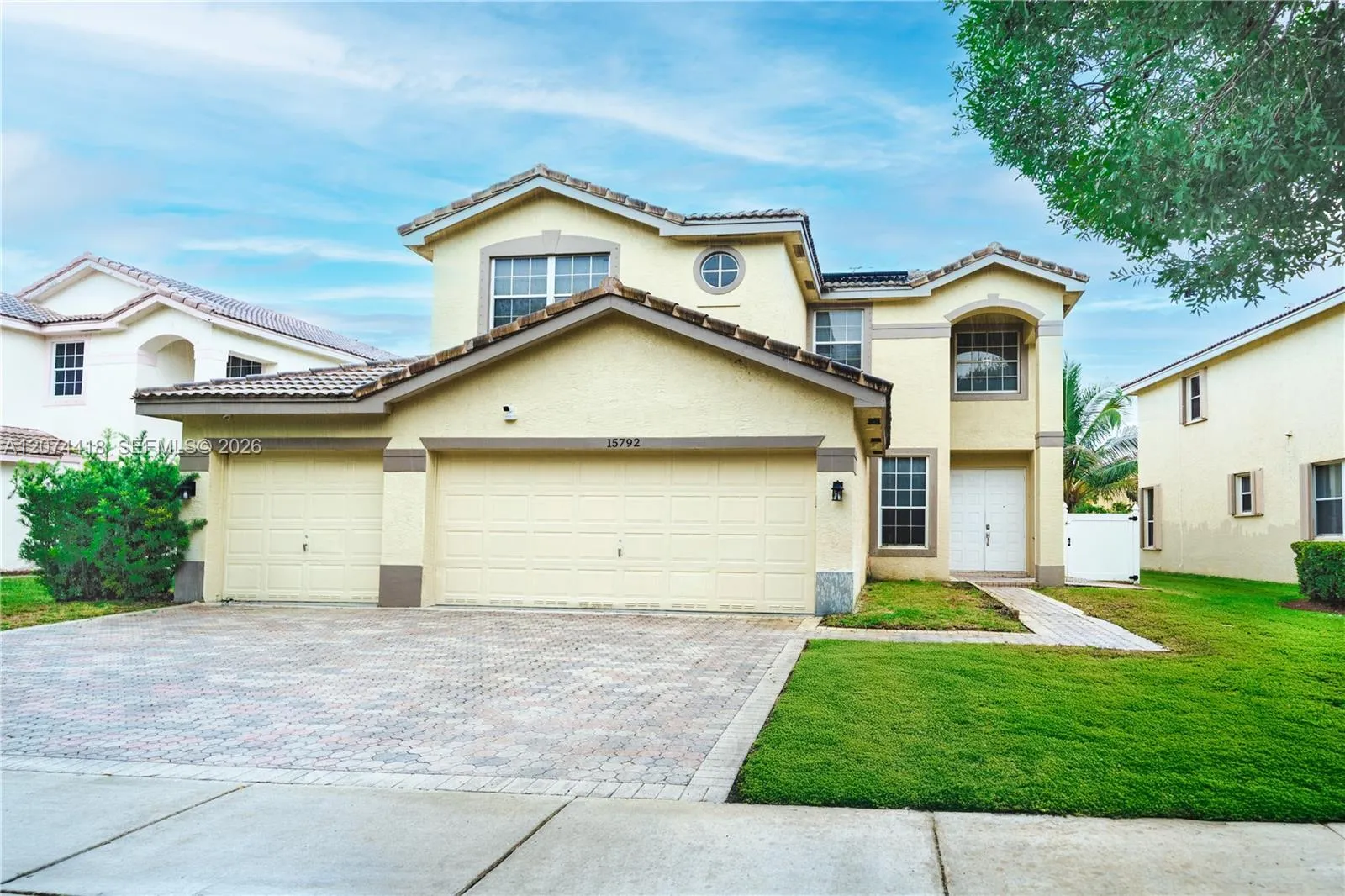Foto de propiedad en 15792 SW 24th Street, Miramar, FL 33027 Miramar con MLS# 