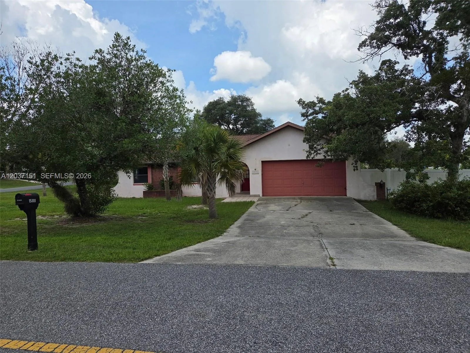 Foto de propiedad en 15792 SW 46 Circle, FL 34473  con MLS# 