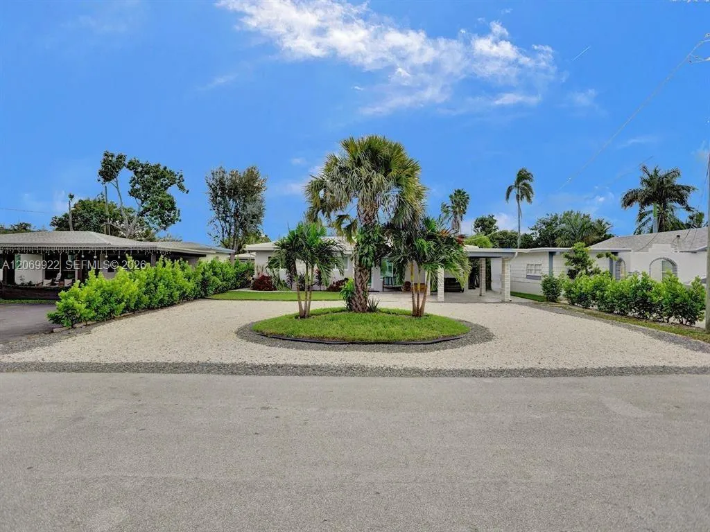 Foto de propiedad en 1580 NE 34th Street, Oakland Park, FL 33334 Oakland Park con MLS# 