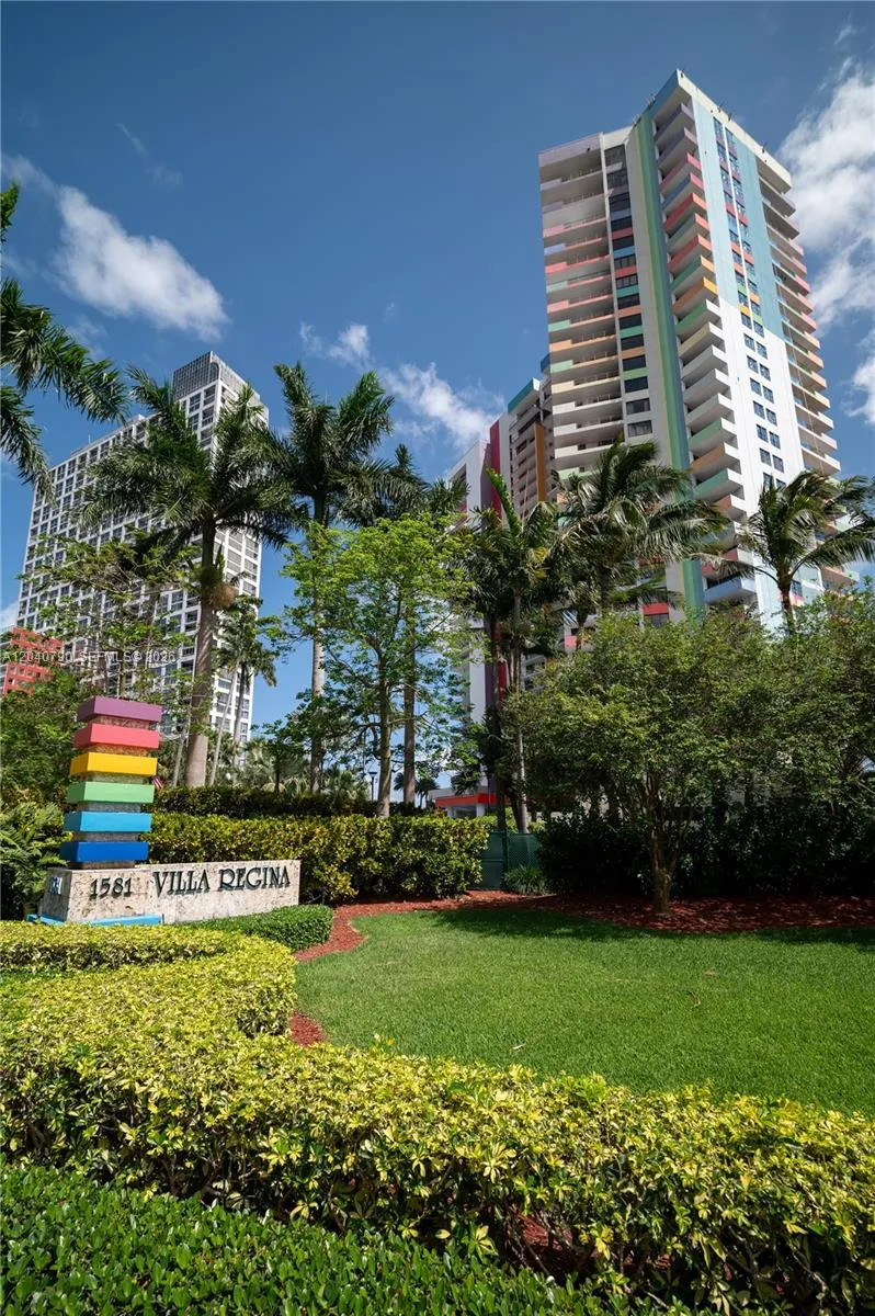 Foto de propiedad en 1581 Brickell Avenue PH104, Miami, FL 33129 Miami con MLS# 