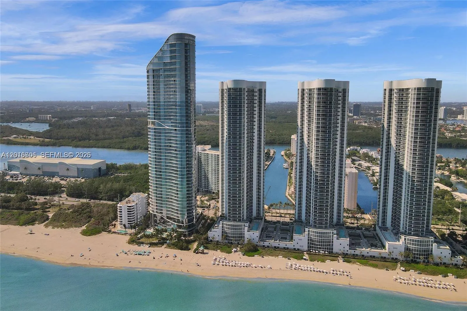 En Renta 15811 Collins Avenue 3302, Sunny Isles Beach, FL 33160, Sunny Isles Beach, FL 33160