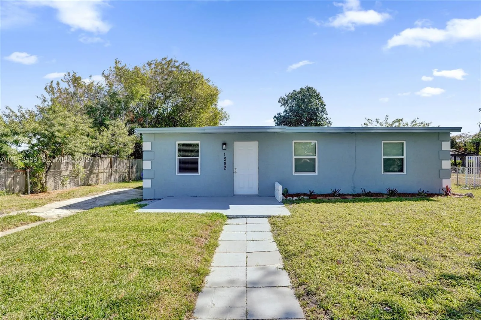 Foto de propiedad en 1582 NW 5th Avenue, Pompano Beach, FL 33060 Pompano Beach con MLS# 