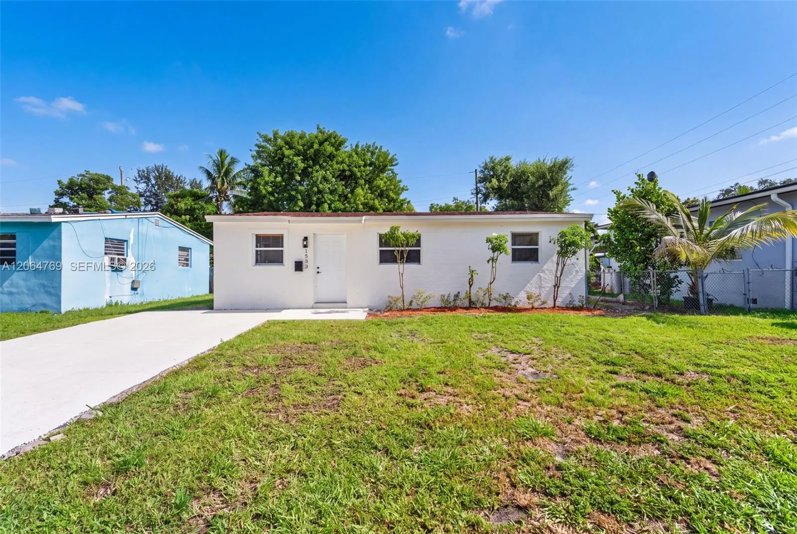Foto de propiedad en 1583 NE 152nd Street, North Miami Beach, FL 33162 North Miami Beach con MLS# 