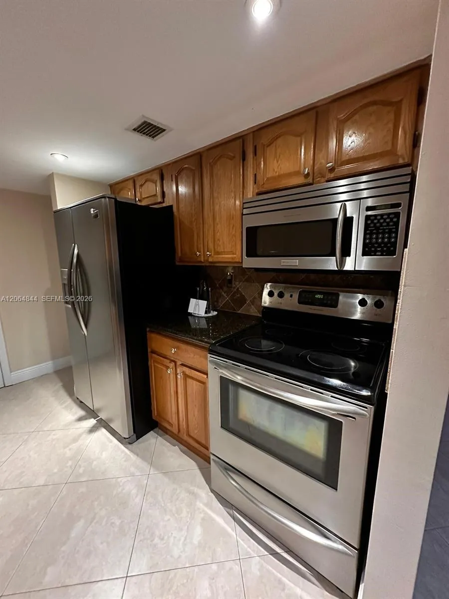 En Venta 15830 SW 91st Court, Palmetto Bay, FL 33157, Palmetto Bay, FL 33157
