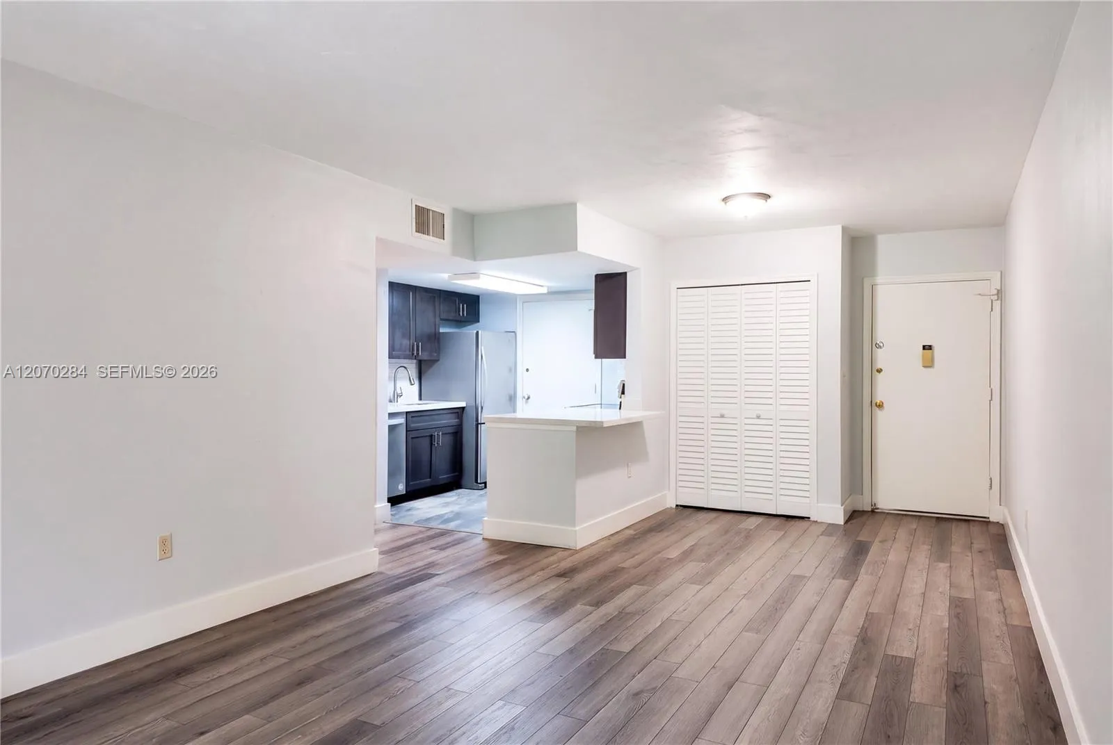 Foto de propiedad en 15888 SW 95th Avenue 209, Miami, FL 33157 Miami con MLS# 
