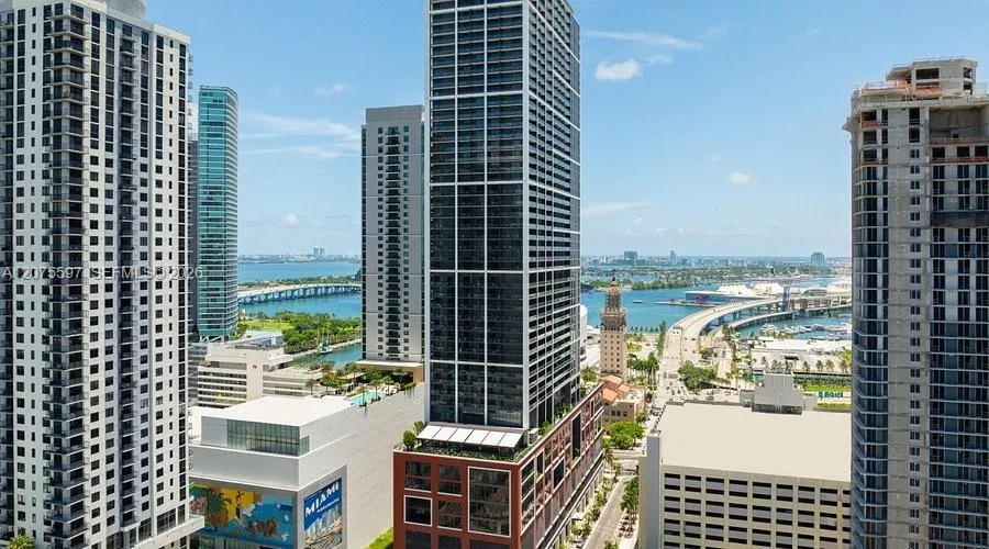 Foto de propiedad en 159 NE 6th Street 1920, Miami, FL 33132 Miami con MLS# 