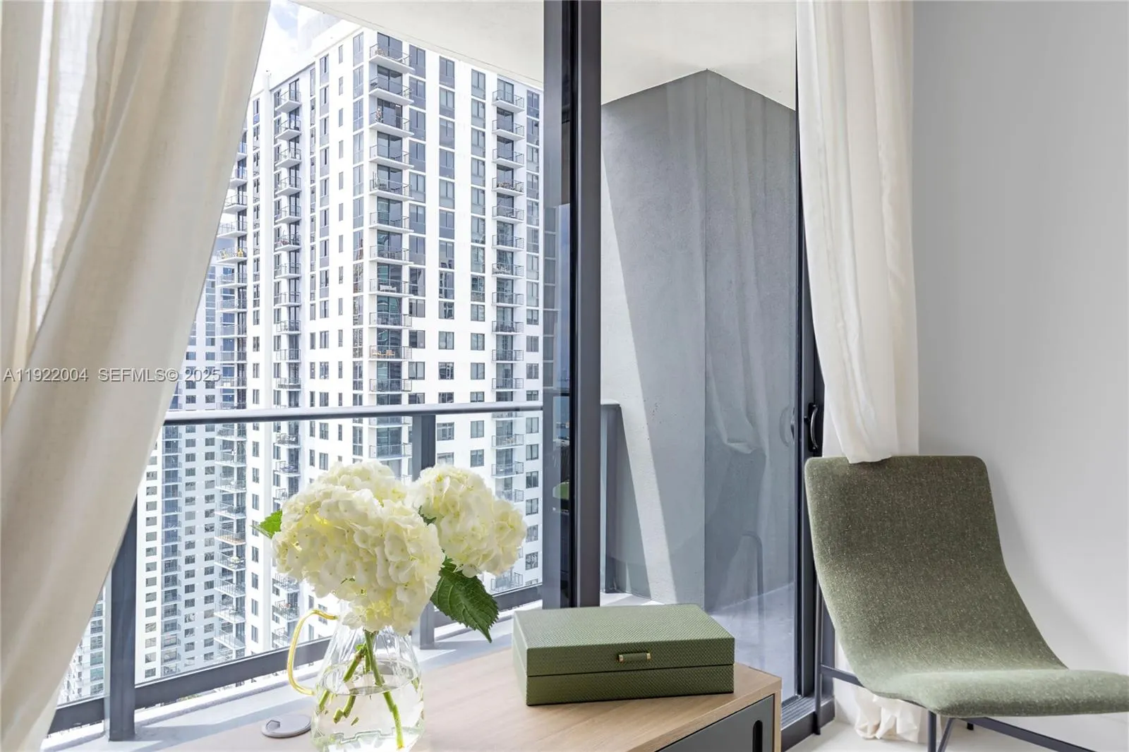 Foto de propiedad en 159 NE 6th Street 3002, Miami, FL 33132 Miami con MLS# 