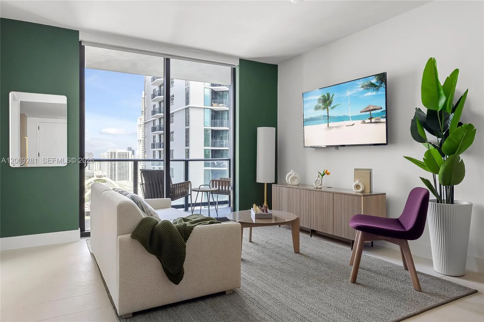 Foto de propiedad en 159 NE 6th Street 3013, Miami, FL 33132 Miami con MLS#