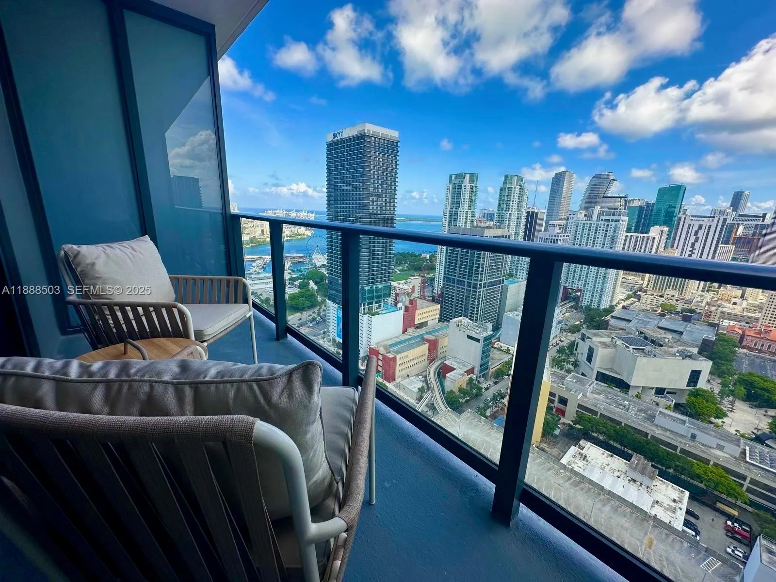 Foto de propiedad en 159 NE 6th Street 3306, Miami, FL 33132 Miami con MLS#