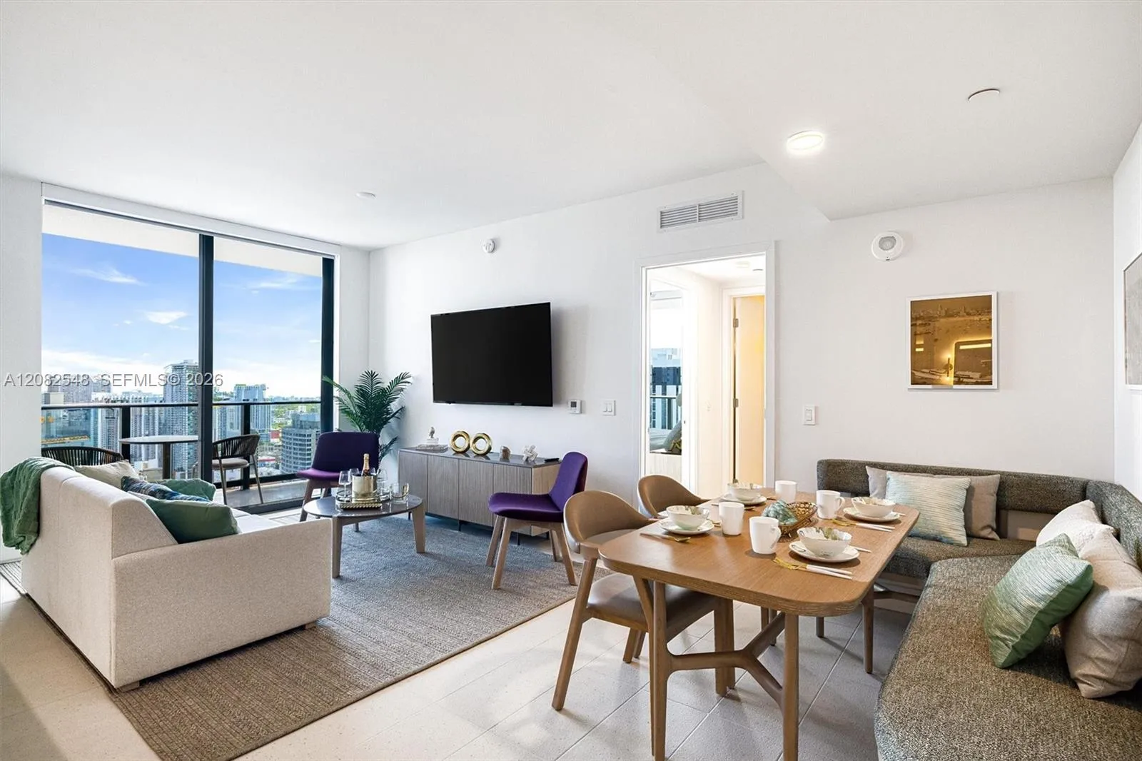 Foto de propiedad en 159 NE 6th Street 4305, Miami, FL 33132 Miami con MLS# 