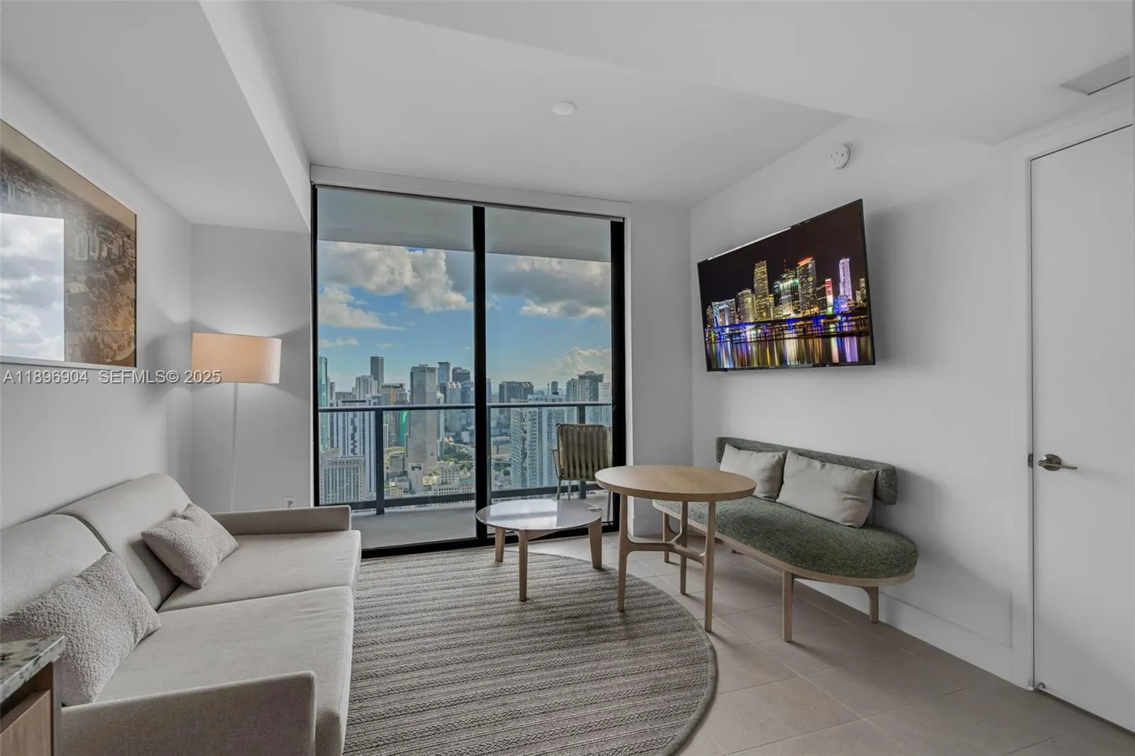 Foto de propiedad en 159 NE 6th Street 4514, Miami, FL 33132 Miami con MLS#
