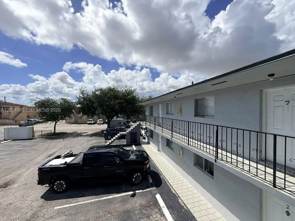 En Renta 159 W 8th Street 8, Hialeah, FL 33010, Hialeah, FL 33010