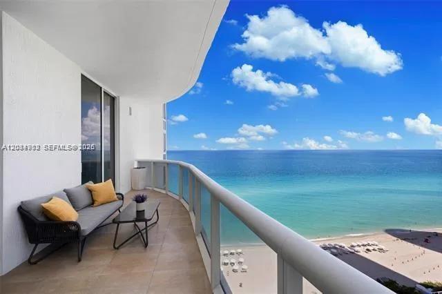 En Renta 15901 Collins Avenue 1502, Sunny Isles Beach, FL 33160, Sunny Isles Beach, FL 33160