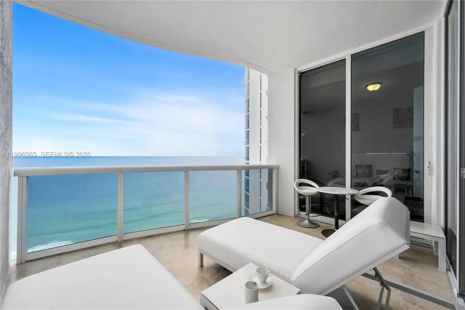 En Renta 15901 Collins Avenue 2104, Sunny Isles Beach, FL 33160, Sunny Isles Beach, FL 33160