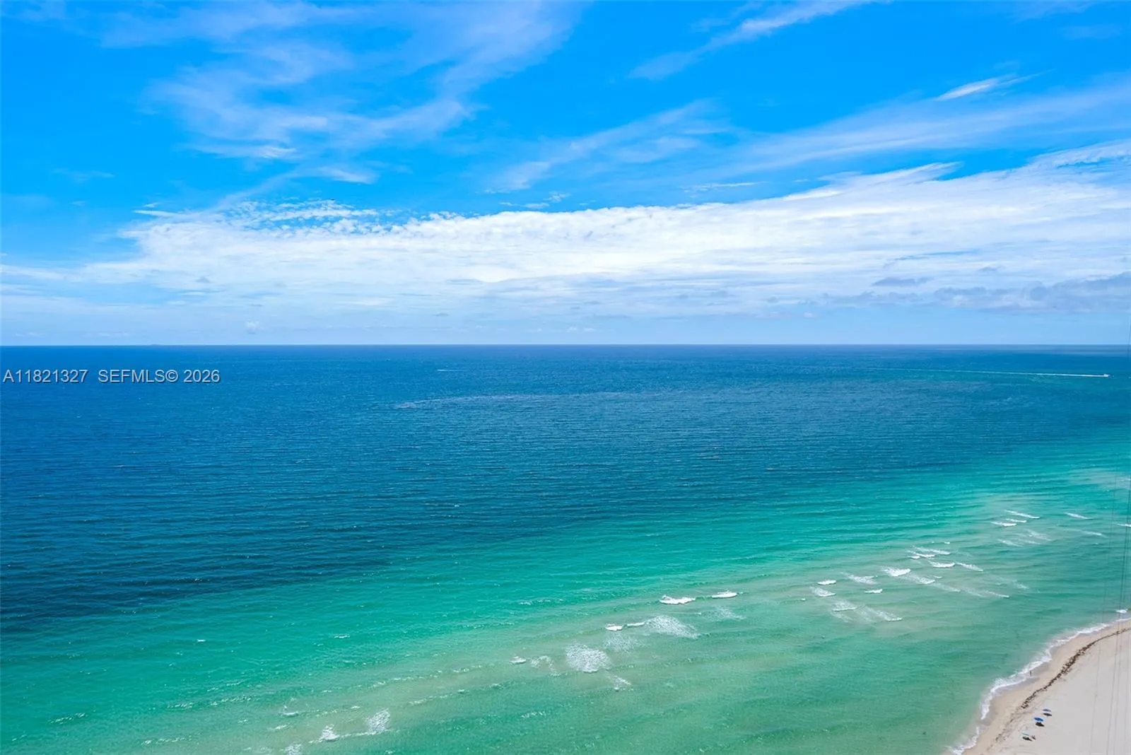 Foto de propiedad en 15901 Collins Avenue 3302, Sunny Isles Beach, FL 33160 Sunny Isles Beach con MLS# 