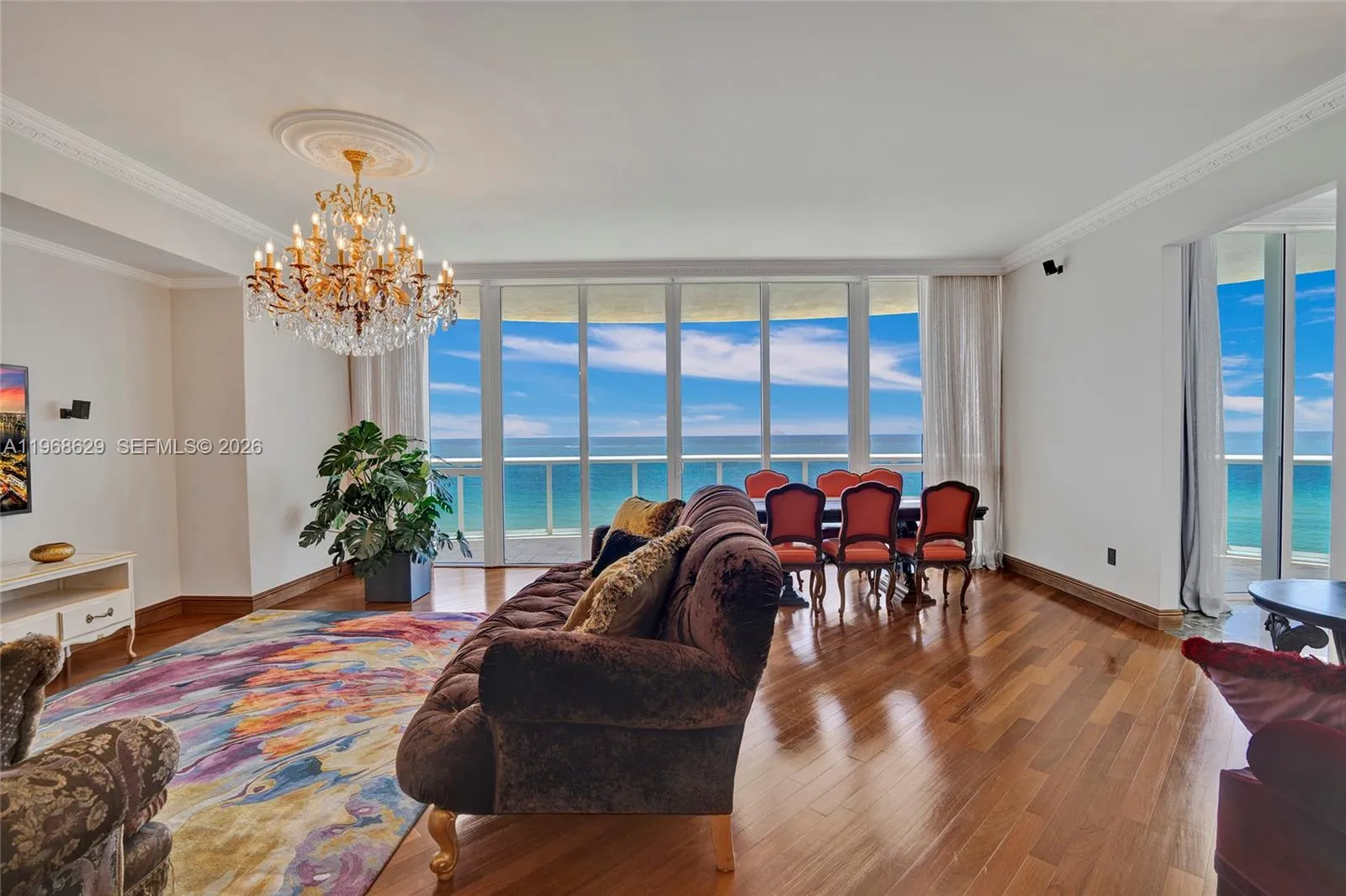 Foto de propiedad en 15901 Collins Avenue 701, Sunny Isles Beach, FL 33160 Sunny Isles Beach con MLS# 