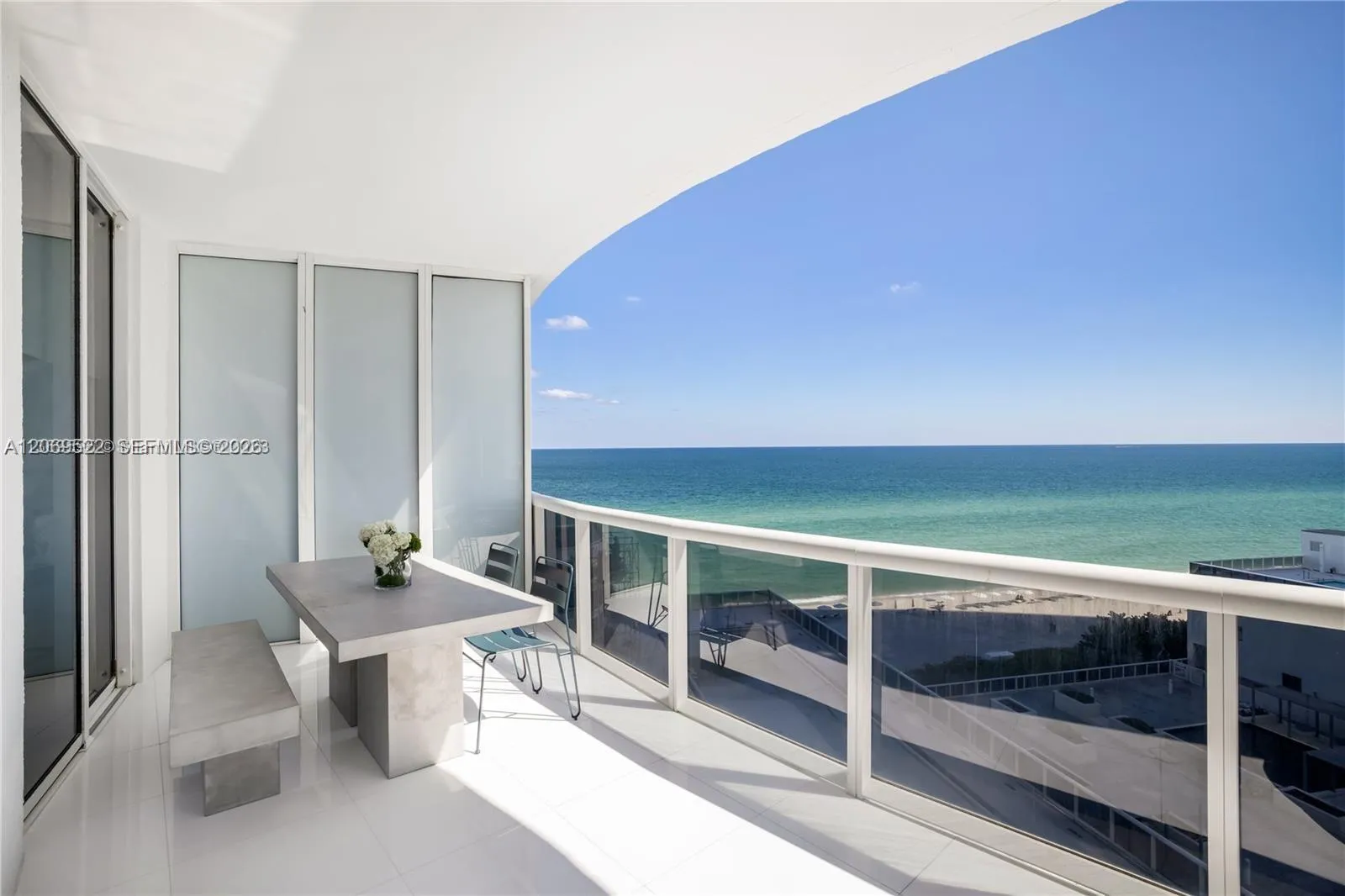 Foto de propiedad en 15901 Collins Avenue 707, Sunny Isles Beach, FL 33160 Sunny Isles Beach con MLS# 