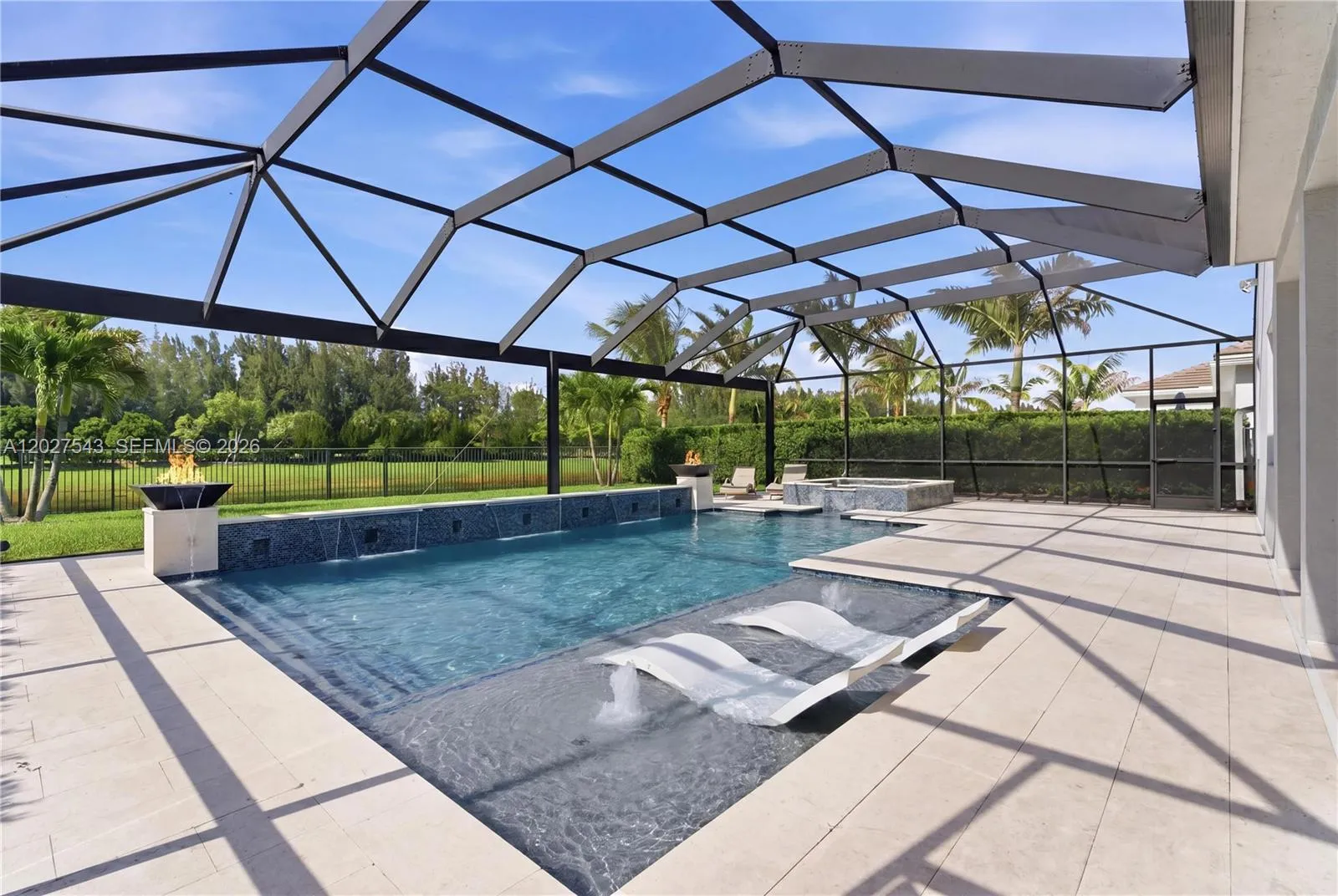 Foto de propiedad en 15943 Whippoorwill Circle, Westlake, FL 33470 Westlake con MLS# 