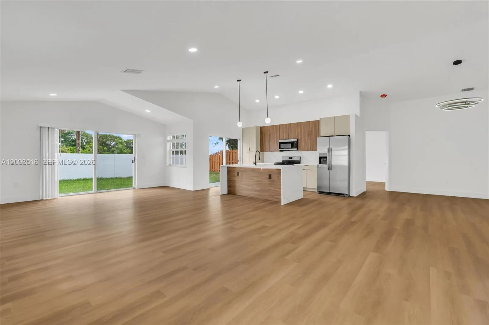 En Venta 16 Gables Boulevard, Weston, FL 33326, Weston, FL 33326