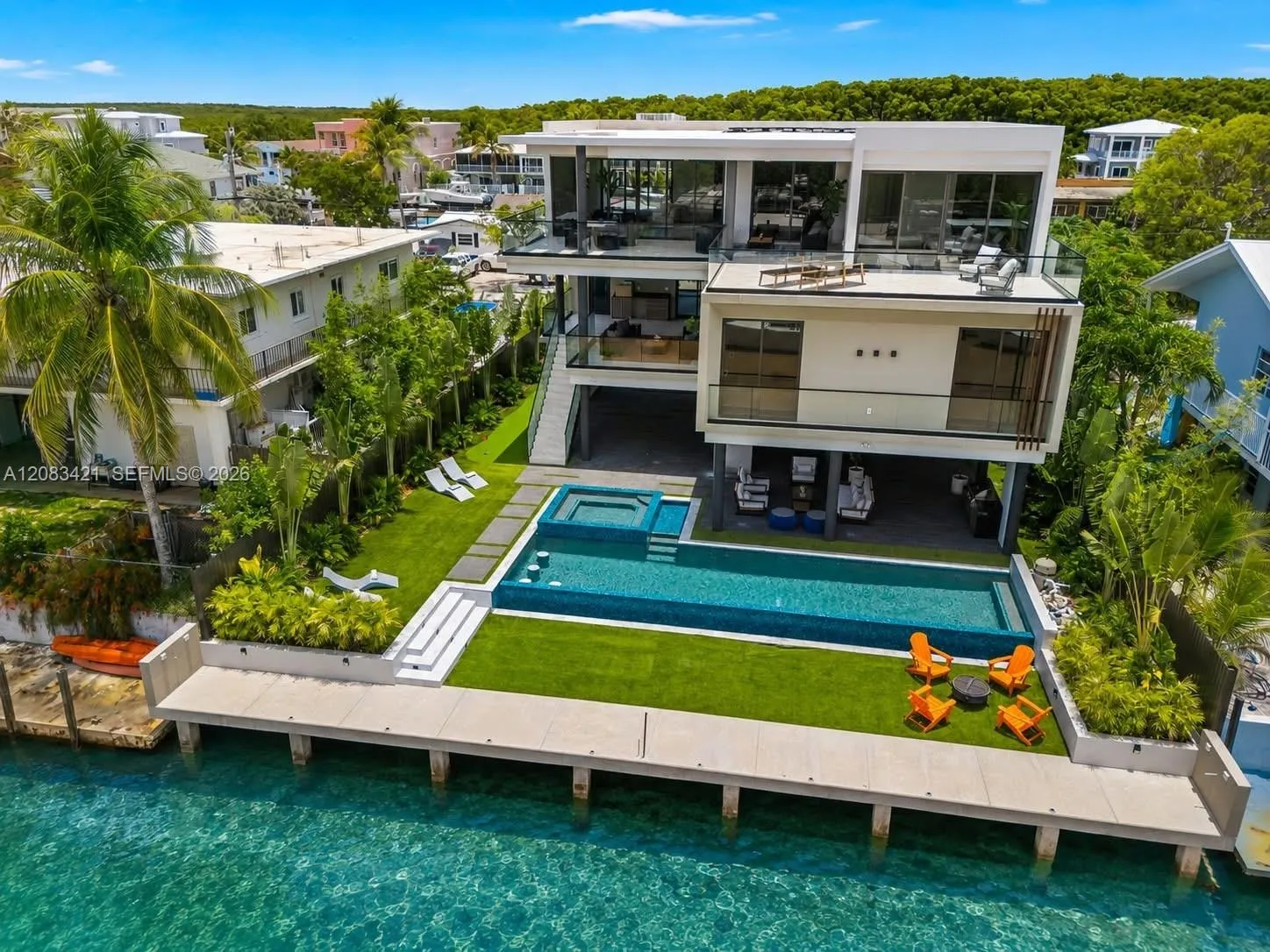 Foto de propiedad en 16 S Exuma Road, Key Largo, FL 33037 Key Largo con MLS# 