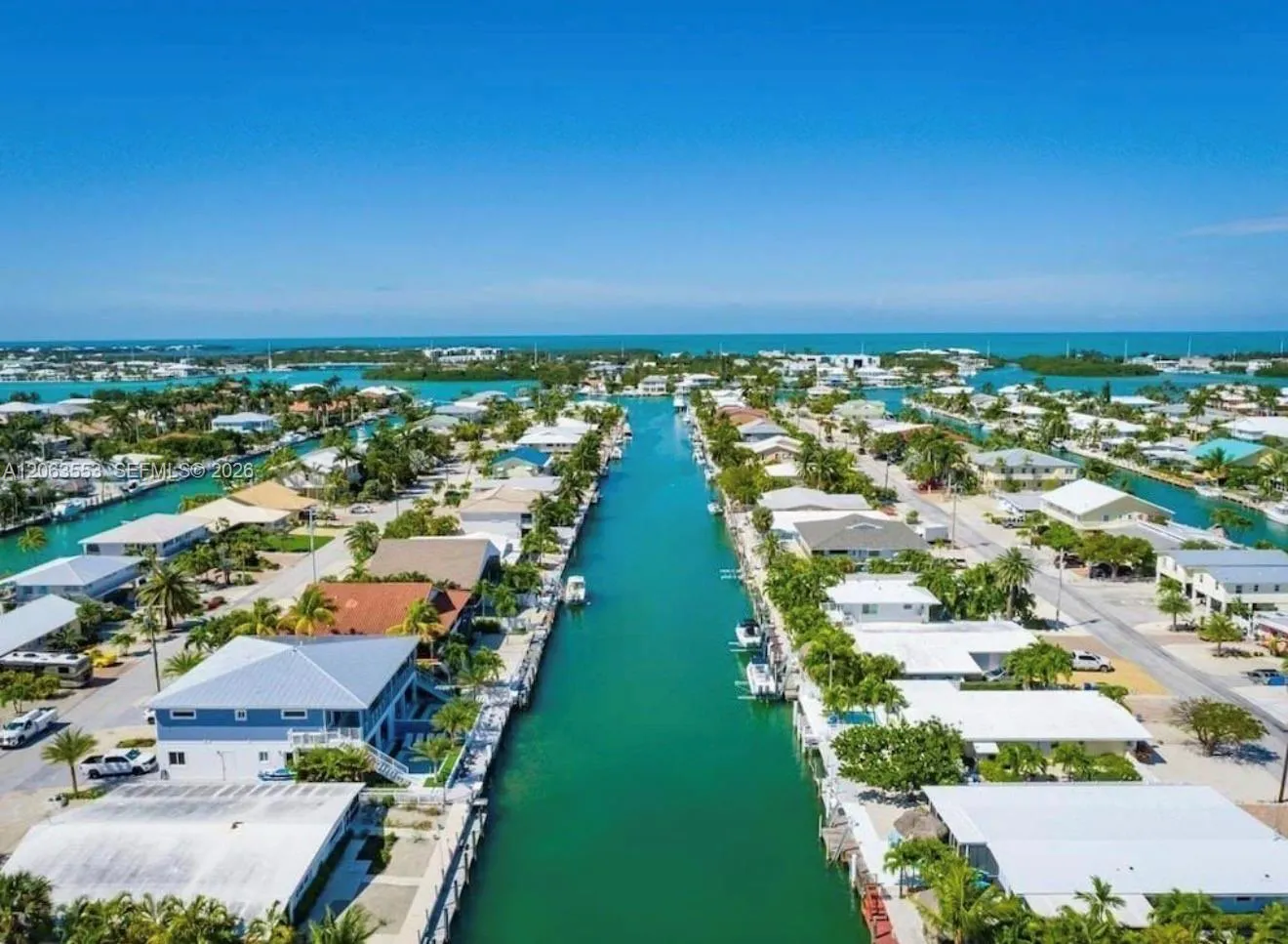 Foto de propiedad en 160 10th Street, Key Colony Beach, FL 33051 Key Colony Beach con MLS# 