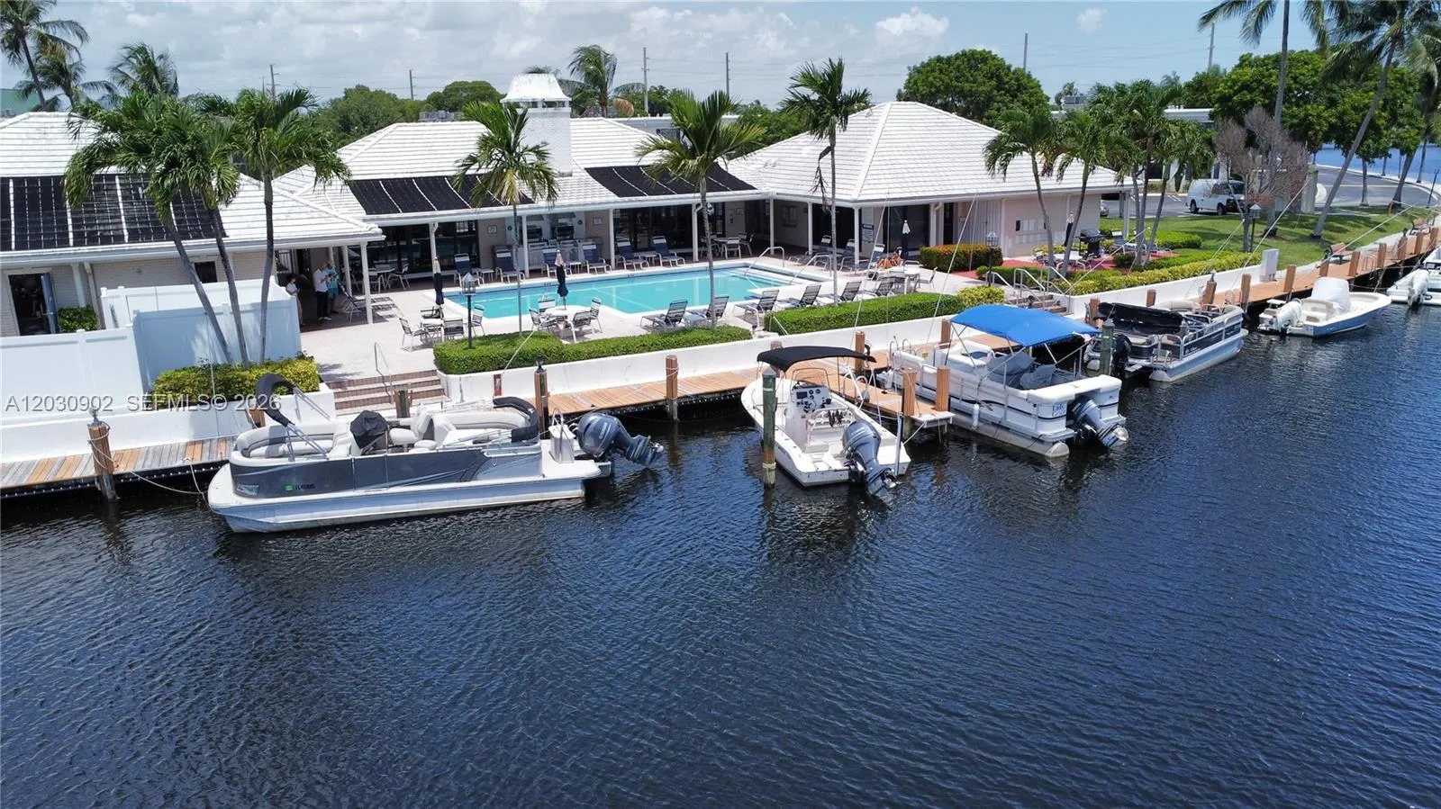 Foto de propiedad en 160 Cypress Club Drive 608, Pompano Beach, FL 33060 Pompano Beach con MLS# 