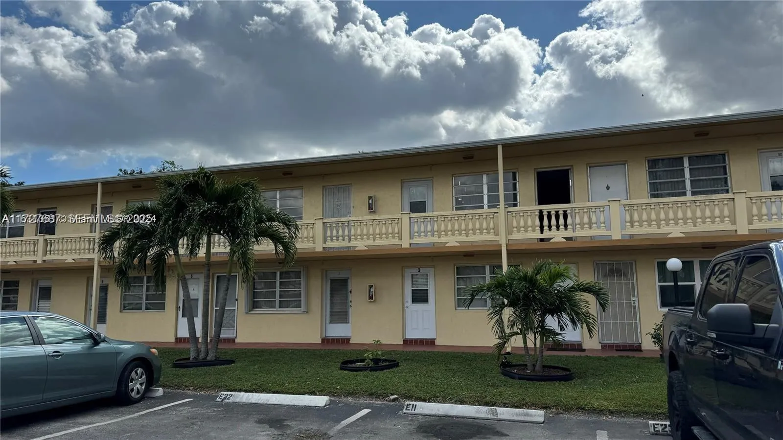 Foto de propiedad en 160 NE 203rd Terrace 18, Miami Gardens, FL 33179 Miami Gardens con MLS# 
