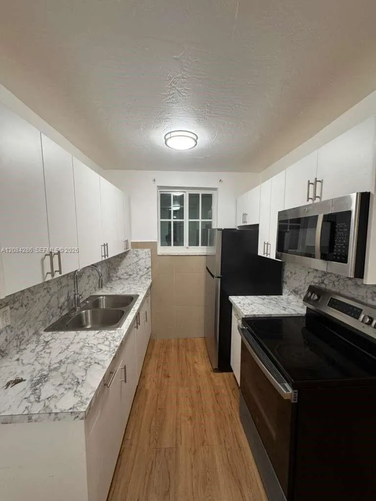 En Renta 160 NE 55th Street 3, Miami, FL 33137, Miami, FL 33137
