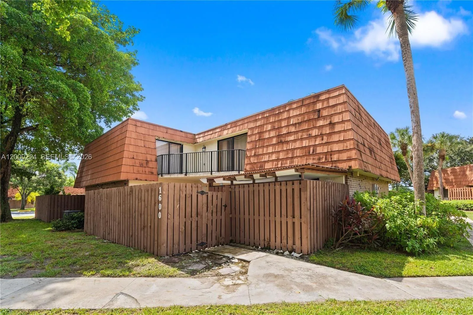 Foto de propiedad en 1600 Coral Avenue, North Lauderdale, FL 33068 North Lauderdale con MLS# 