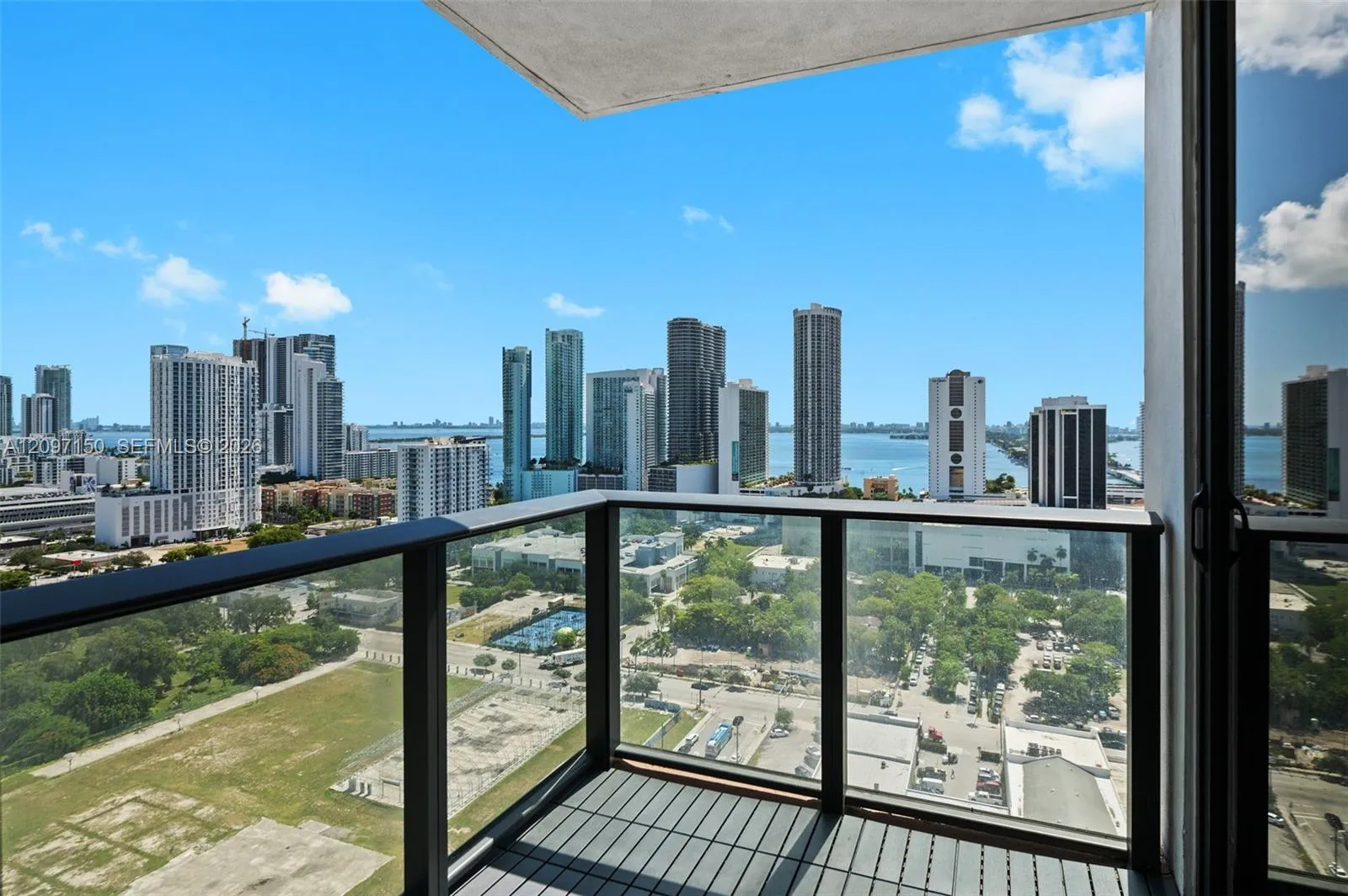 En Renta 1600 NE 1st Avenue 2420, Miami, FL 33132, Miami, FL 33132