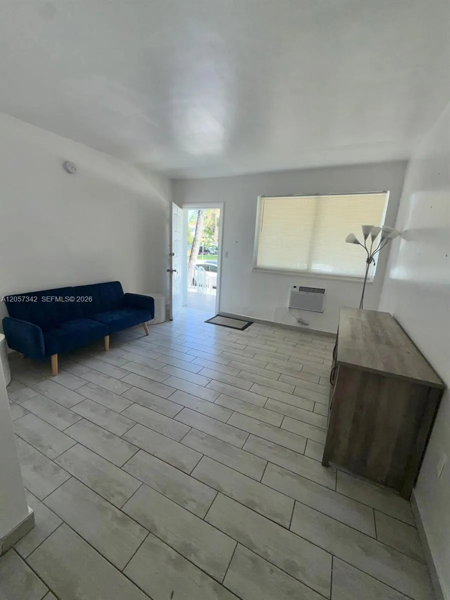 Foto de propiedad en 1600 Pennsylvania Avenue 4, Miami Beach, FL 33139 Miami Beach con MLS# 