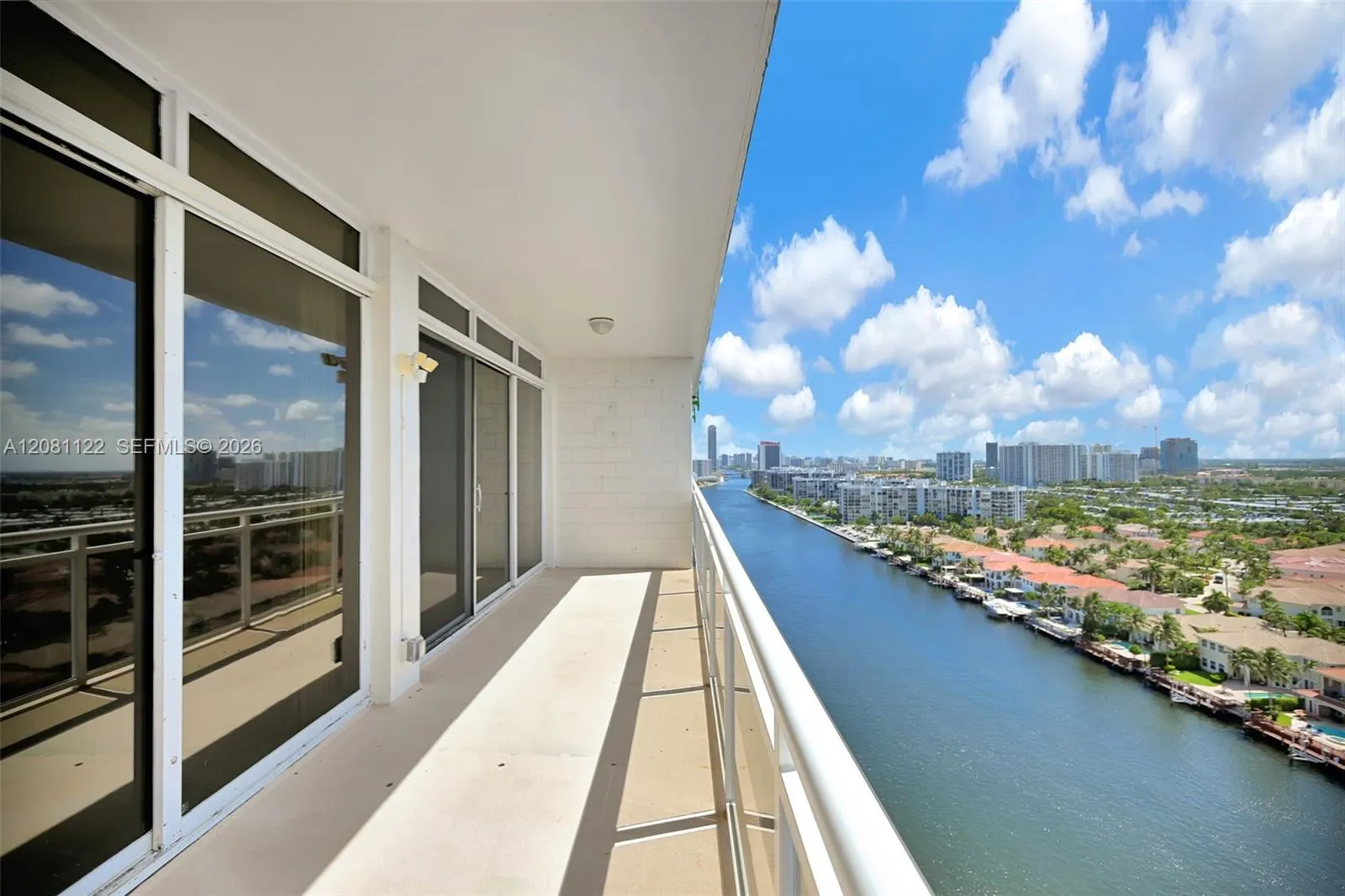 En Venta 1600 S Ocean Drive PHD, Hollywood, FL 33019, Hollywood, FL 33019
