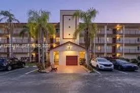 Foto de propiedad en 1600 SW 127th Way 401C, Pembroke Pines, FL 33027 Pembroke Pines con MLS# 